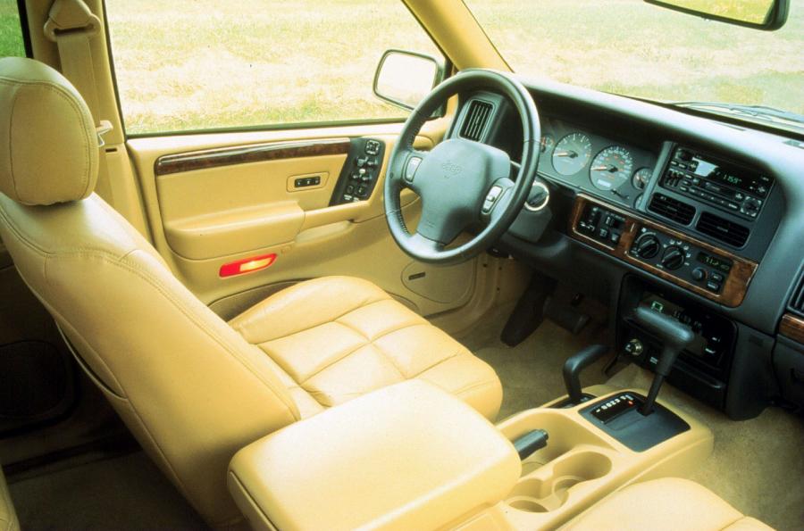  Jeep Grand Cherokee 1993 года  (фото 23 из 34)